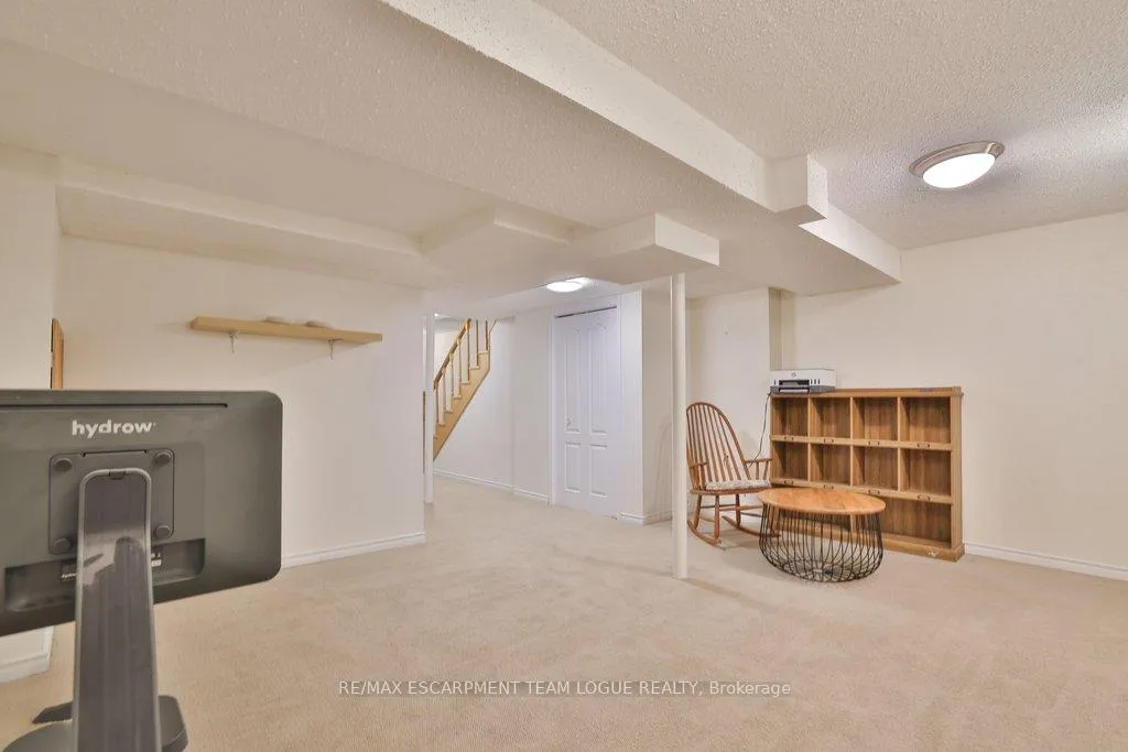 Photo 27 of 5050 Dryden Avenue, Burlington, Orchard — HOMEH