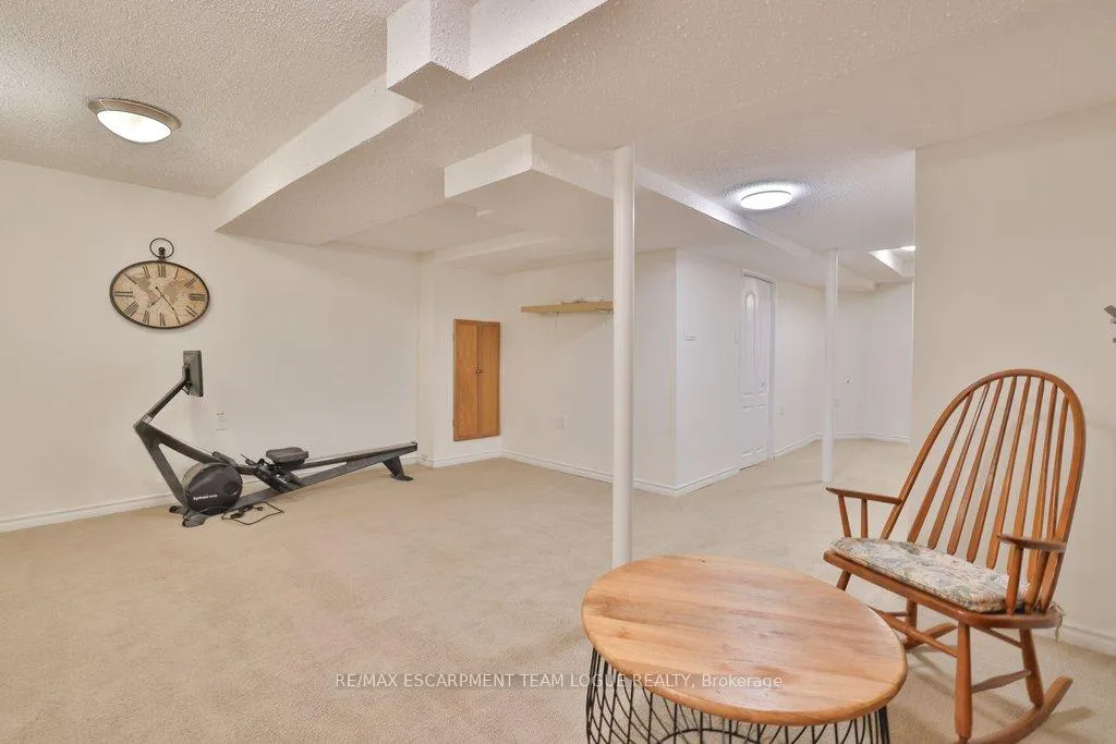 Photo 30 of 5050 Dryden Avenue, Burlington, Orchard — HOMEH