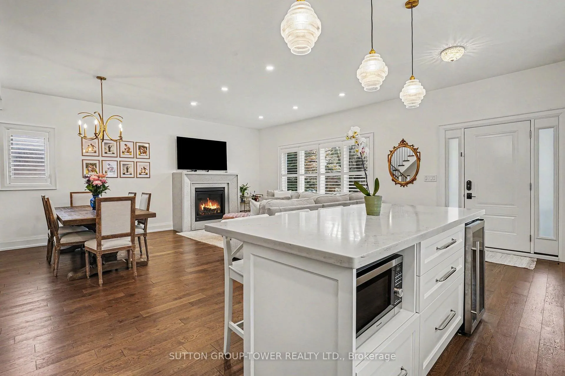 Photo 8 of 69 Celestine Drive, Etobicoke, Willowridge-Martingrove-Richview — HOMEH