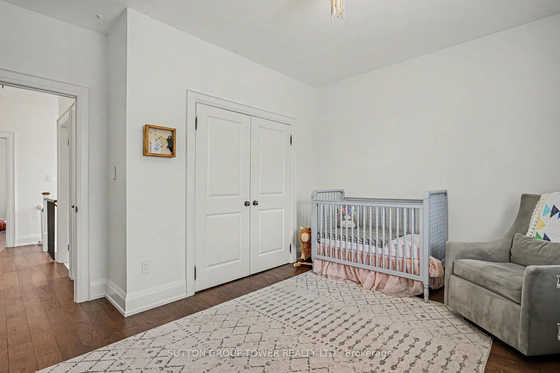 Photo 17 of 69 Celestine Drive, Etobicoke, Willowridge-Martingrove-Richview — HOMEH