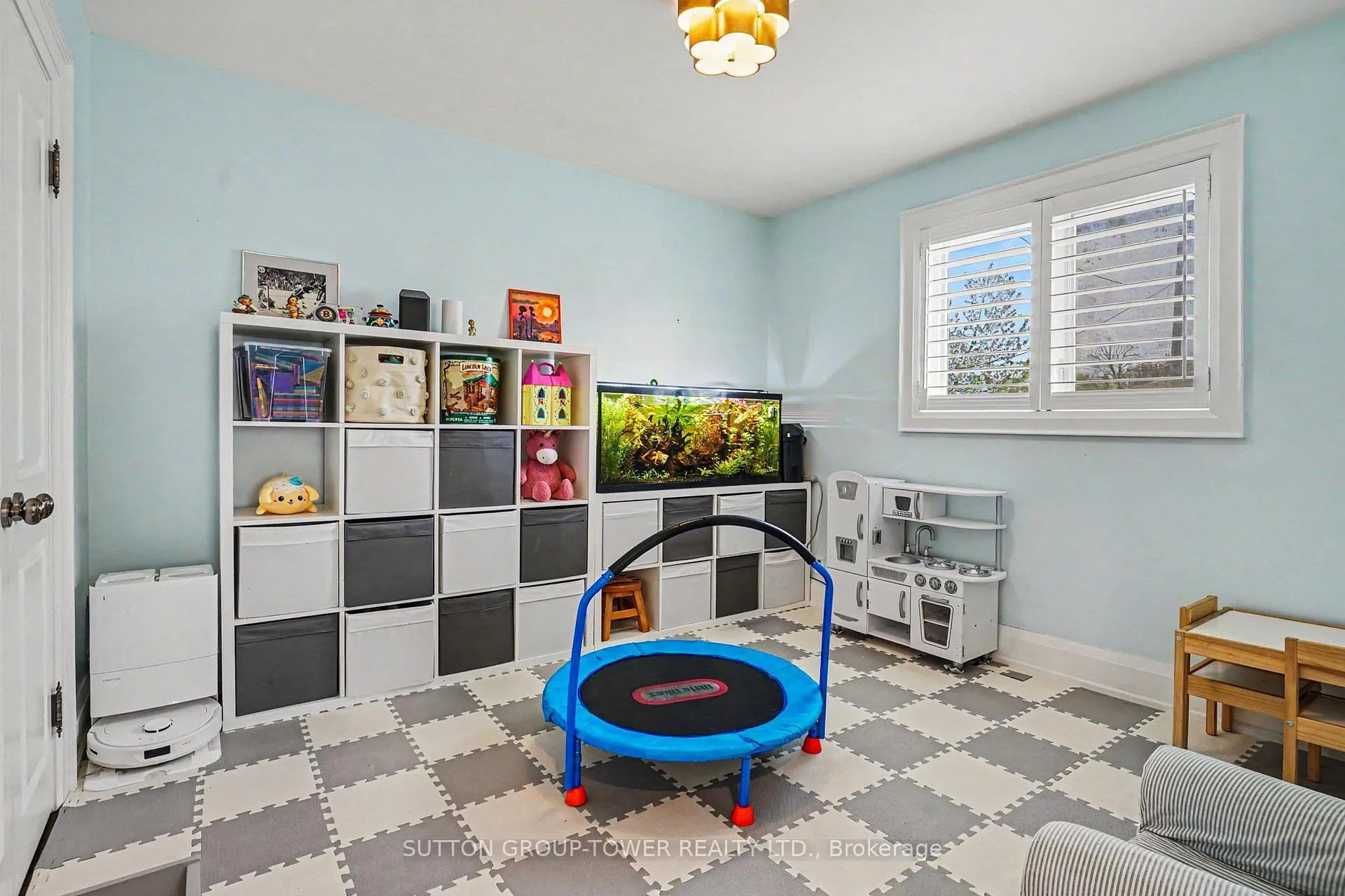 Photo 20 of 69 Celestine Drive, Etobicoke, Willowridge-Martingrove-Richview — HOMEH
