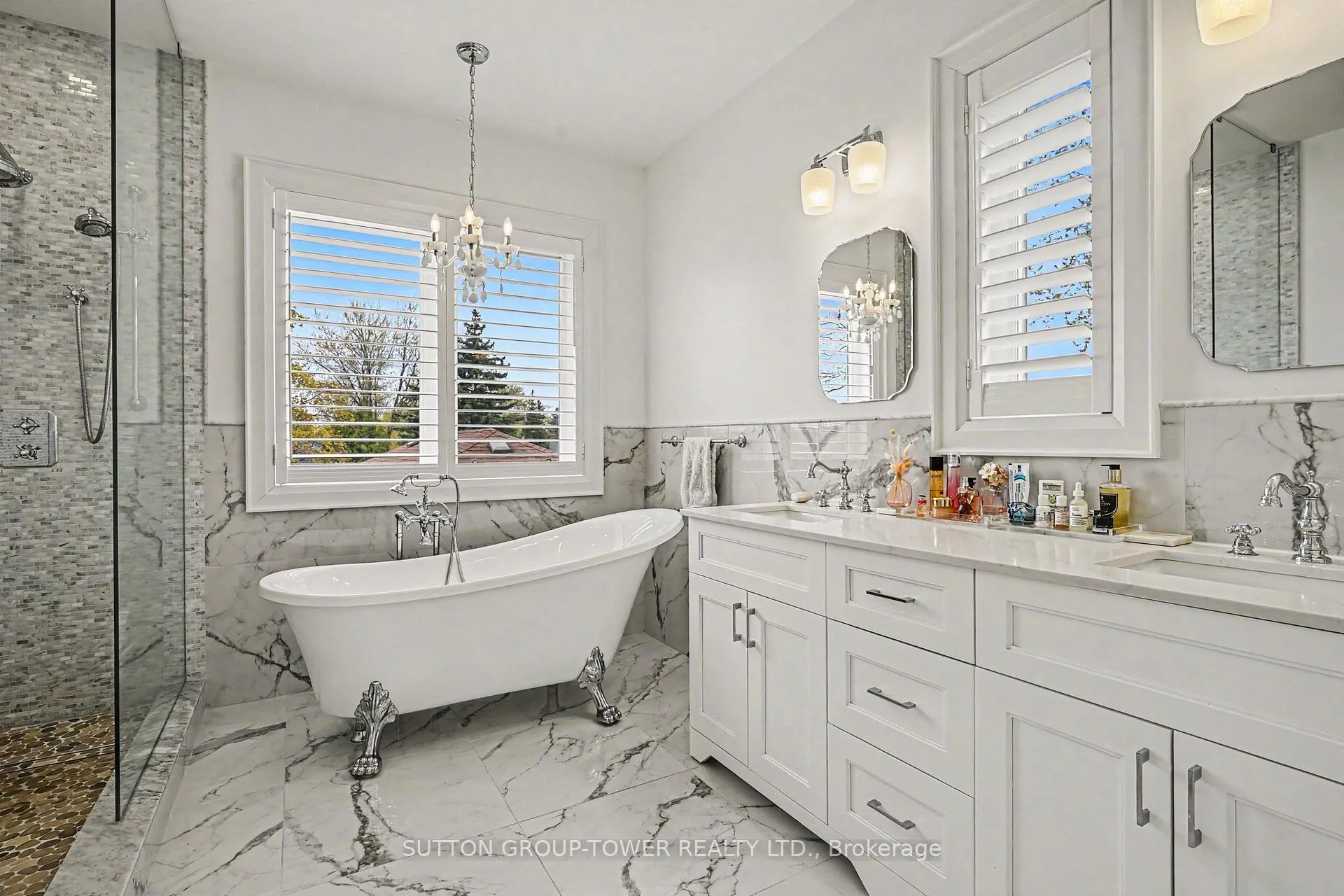 Photo 26 of 69 Celestine Drive, Etobicoke, Willowridge-Martingrove-Richview — HOMEH