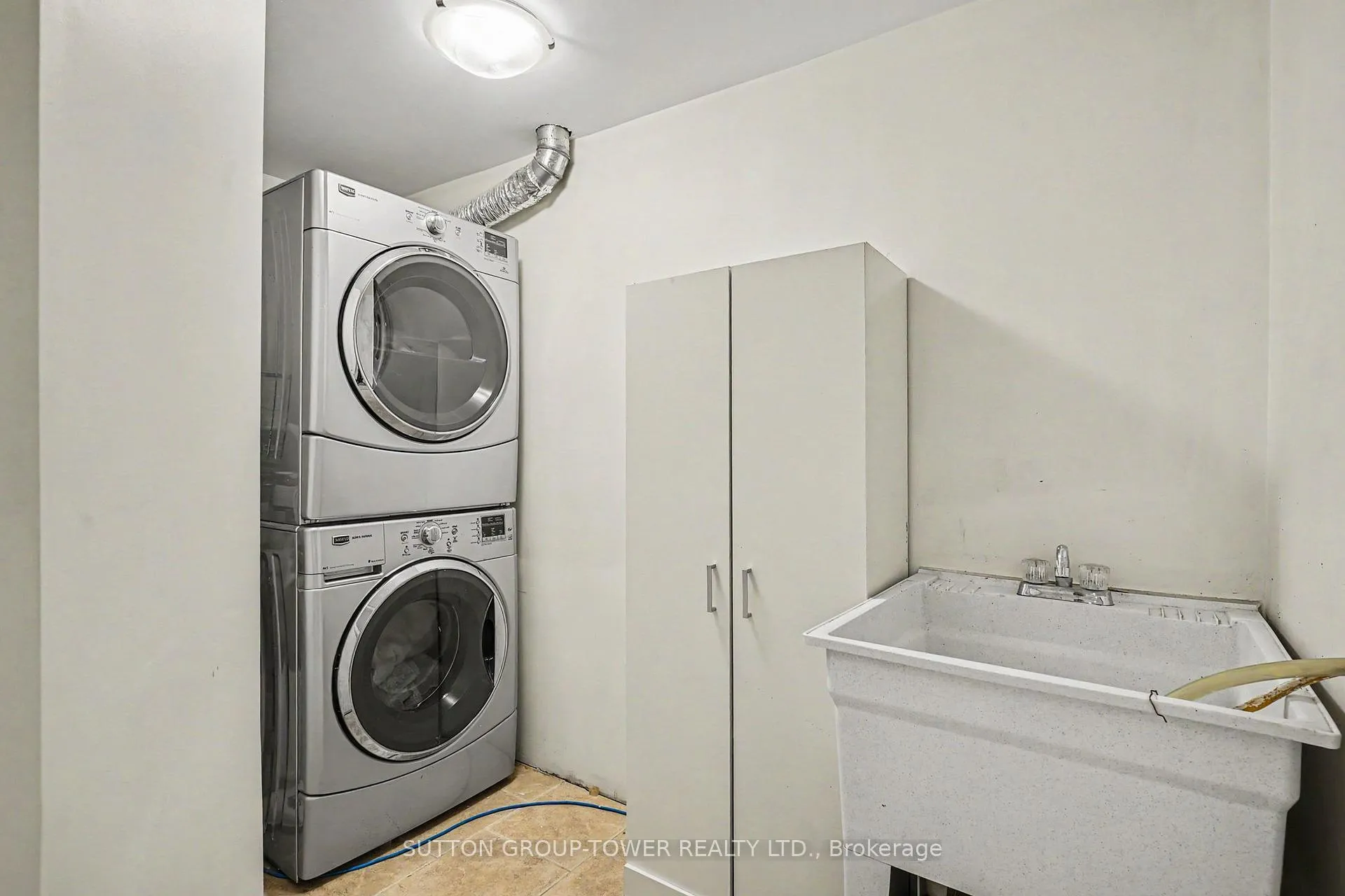 Photo 30 of 69 Celestine Drive, Etobicoke, Willowridge-Martingrove-Richview — HOMEH