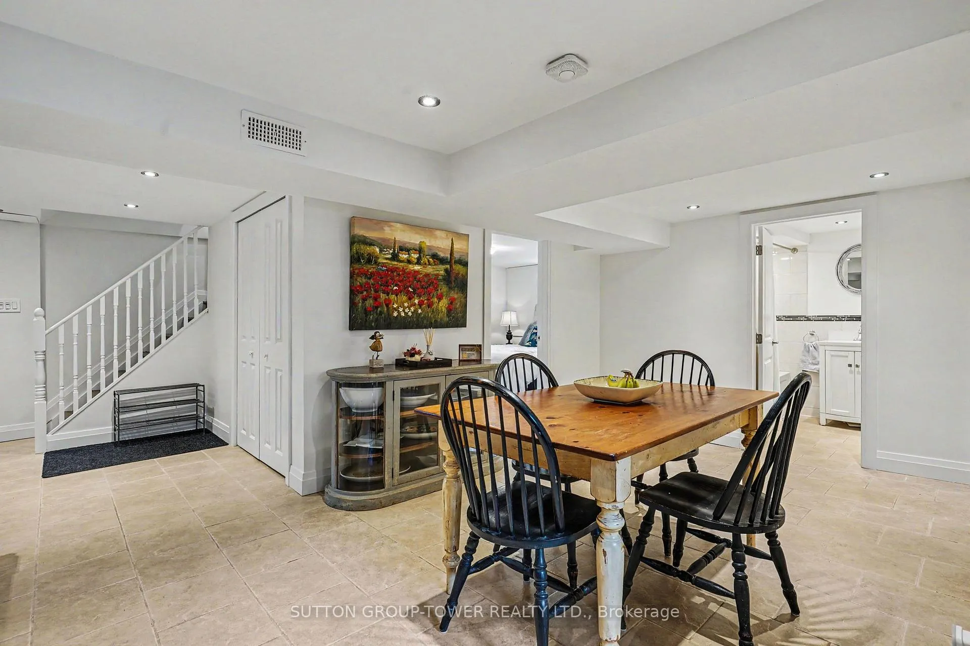 Photo 33 of 69 Celestine Drive, Etobicoke, Willowridge-Martingrove-Richview — HOMEH