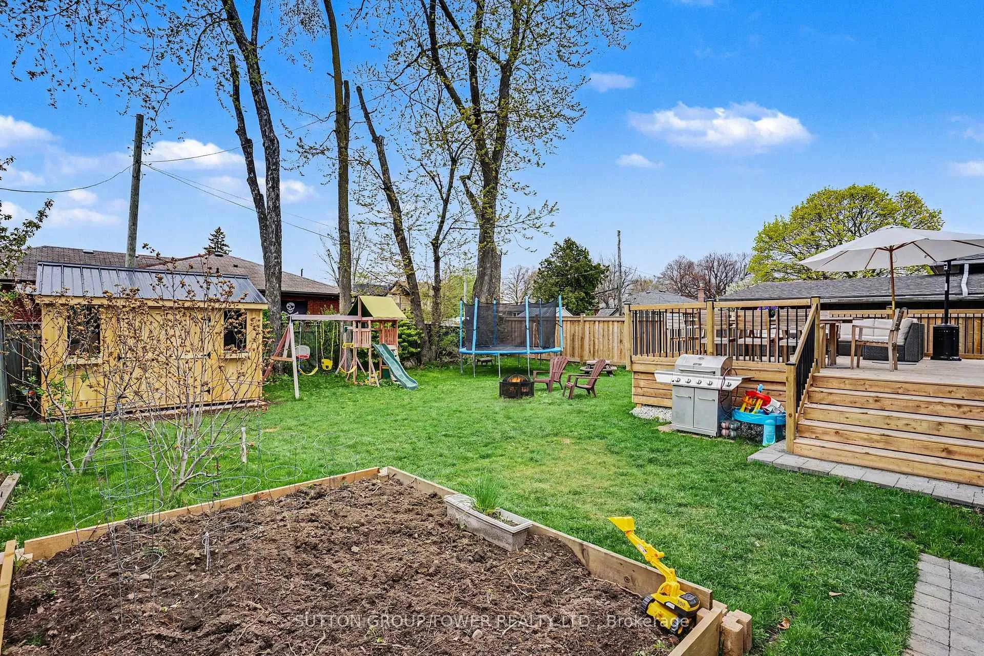 Photo 35 of 69 Celestine Drive, Etobicoke, Willowridge-Martingrove-Richview — HOMEH