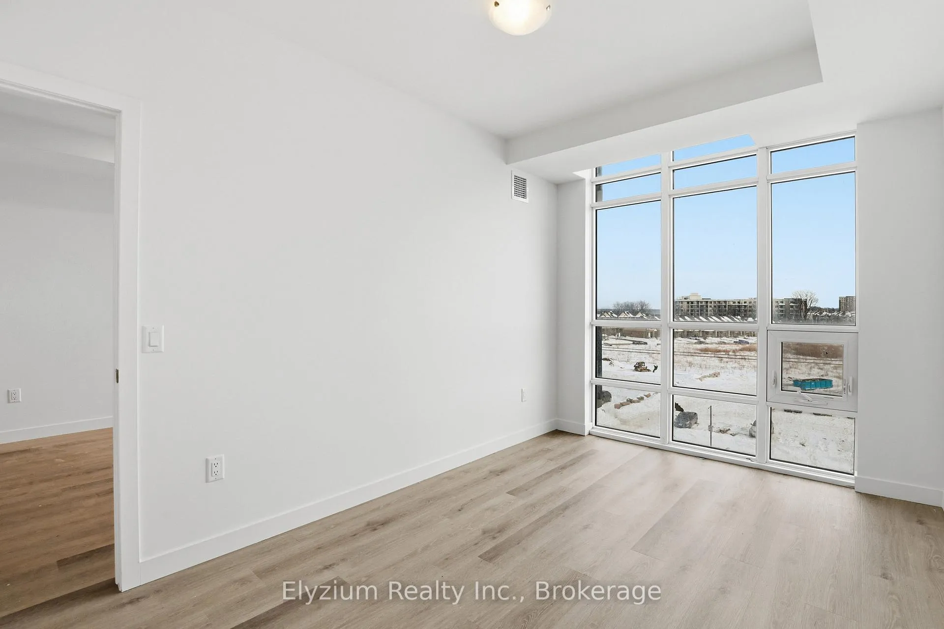 Photo 17 of Unit 515, 461 Green Road, Hamilton, Lakeshore — HOMEH