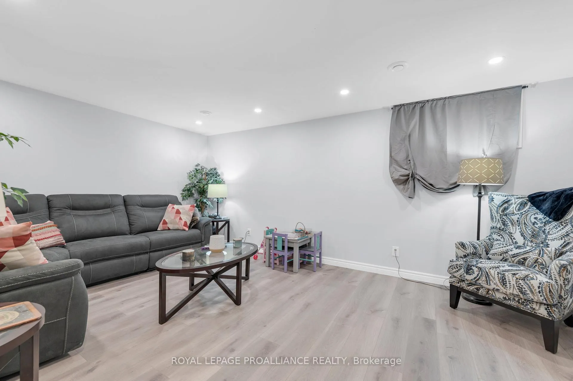 Photo 11 of Unit 37, 35 Albion Street, Belleville, Belleville Ward — HOMEH