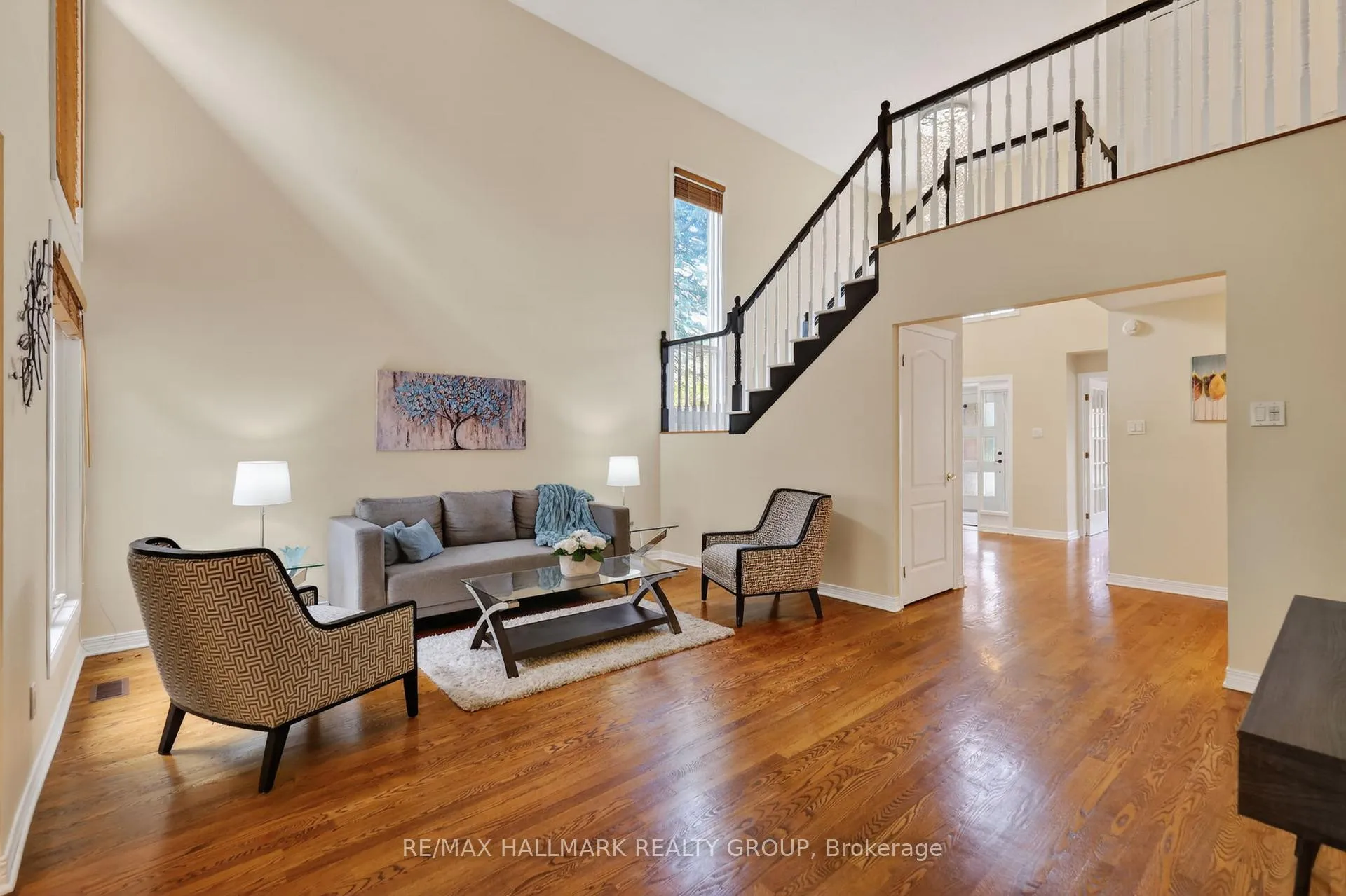 Photo 7 of 1671 Autumn Ridge Drive, Ottawa, Chapel Hill — HOMEH