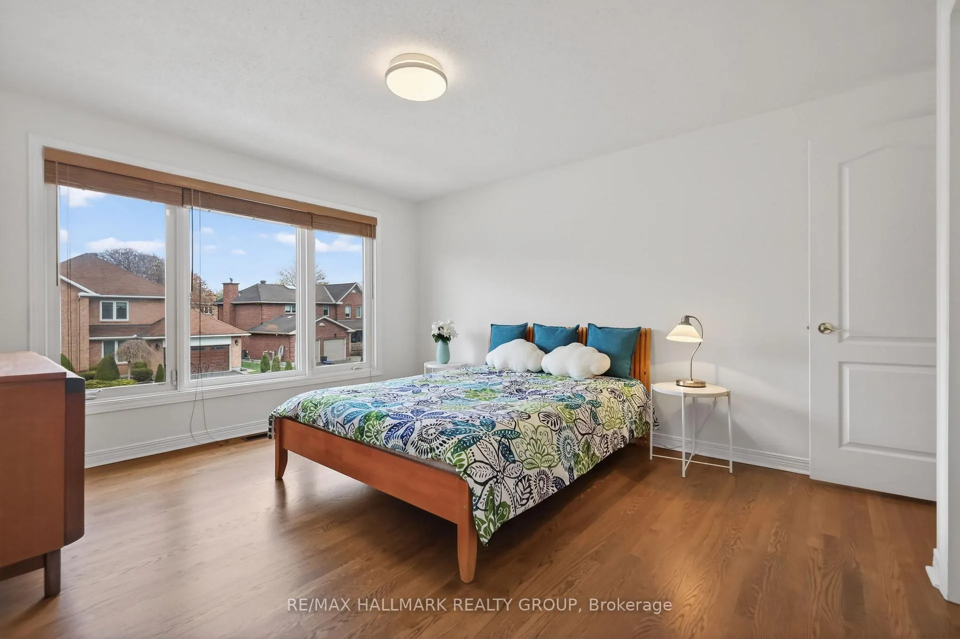 Photo 31 of 1671 Autumn Ridge Drive, Ottawa, Chapel Hill — HOMEH