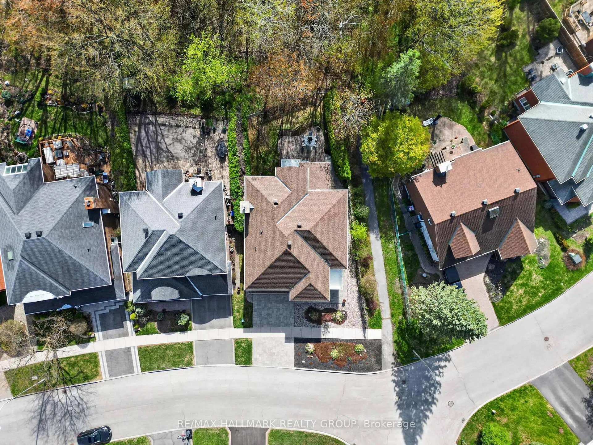 Photo 43 of 1671 Autumn Ridge Drive, Ottawa, Chapel Hill — HOMEH