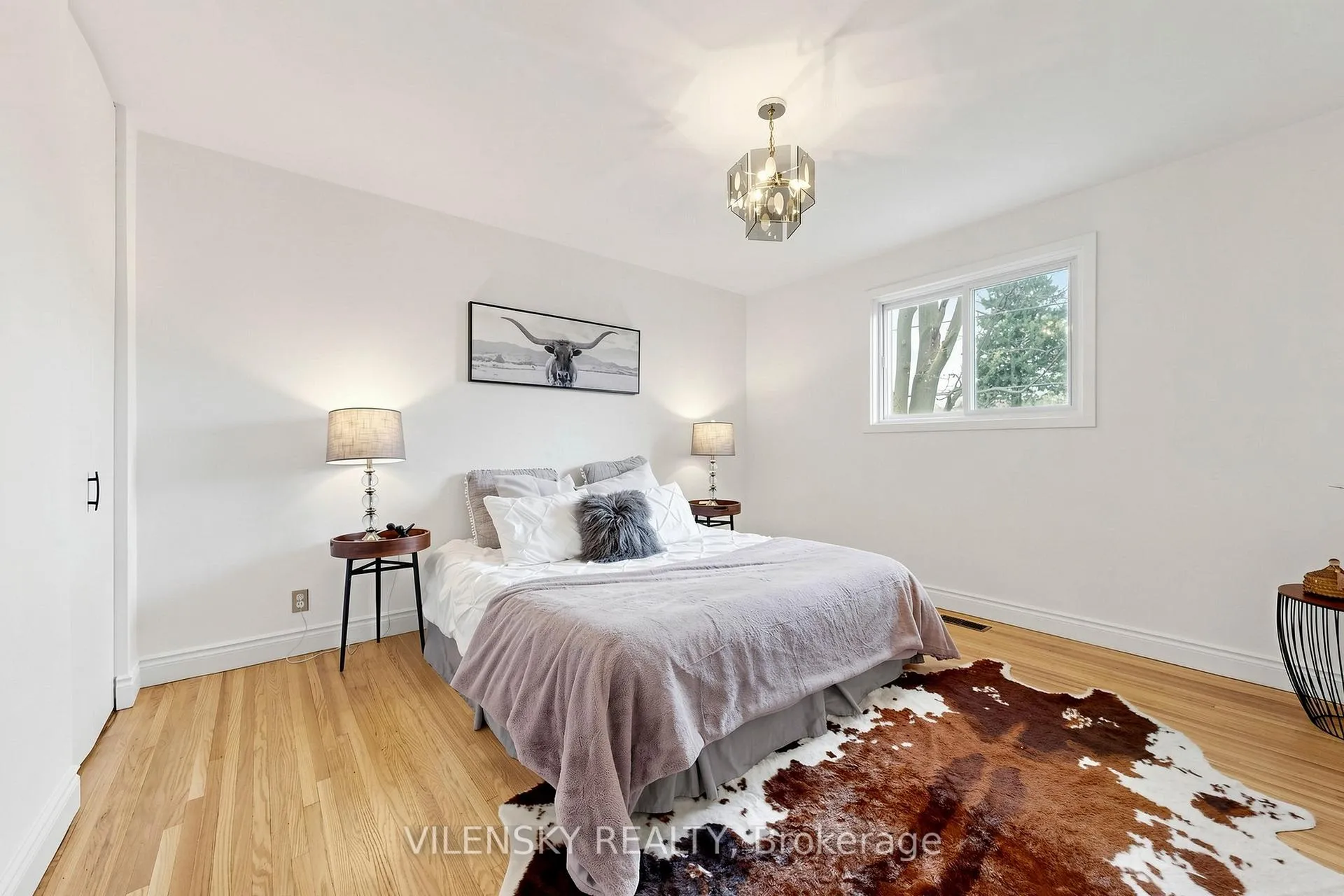 Photo 12 of 710 Kingfisher Drive, Pickering, Bay Ridges — HOMEH