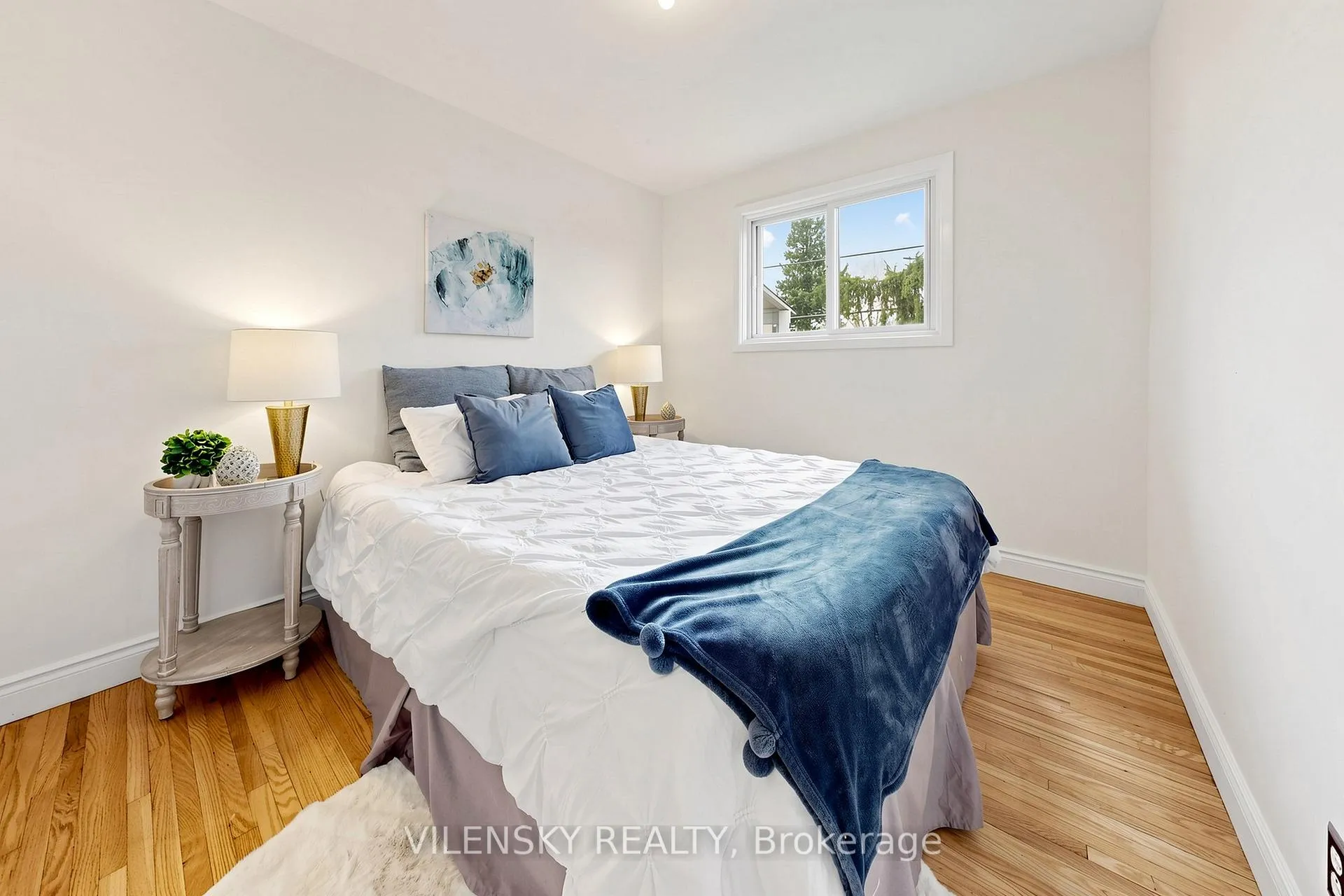 Photo 17 of 710 Kingfisher Drive, Pickering, Bay Ridges — HOMEH