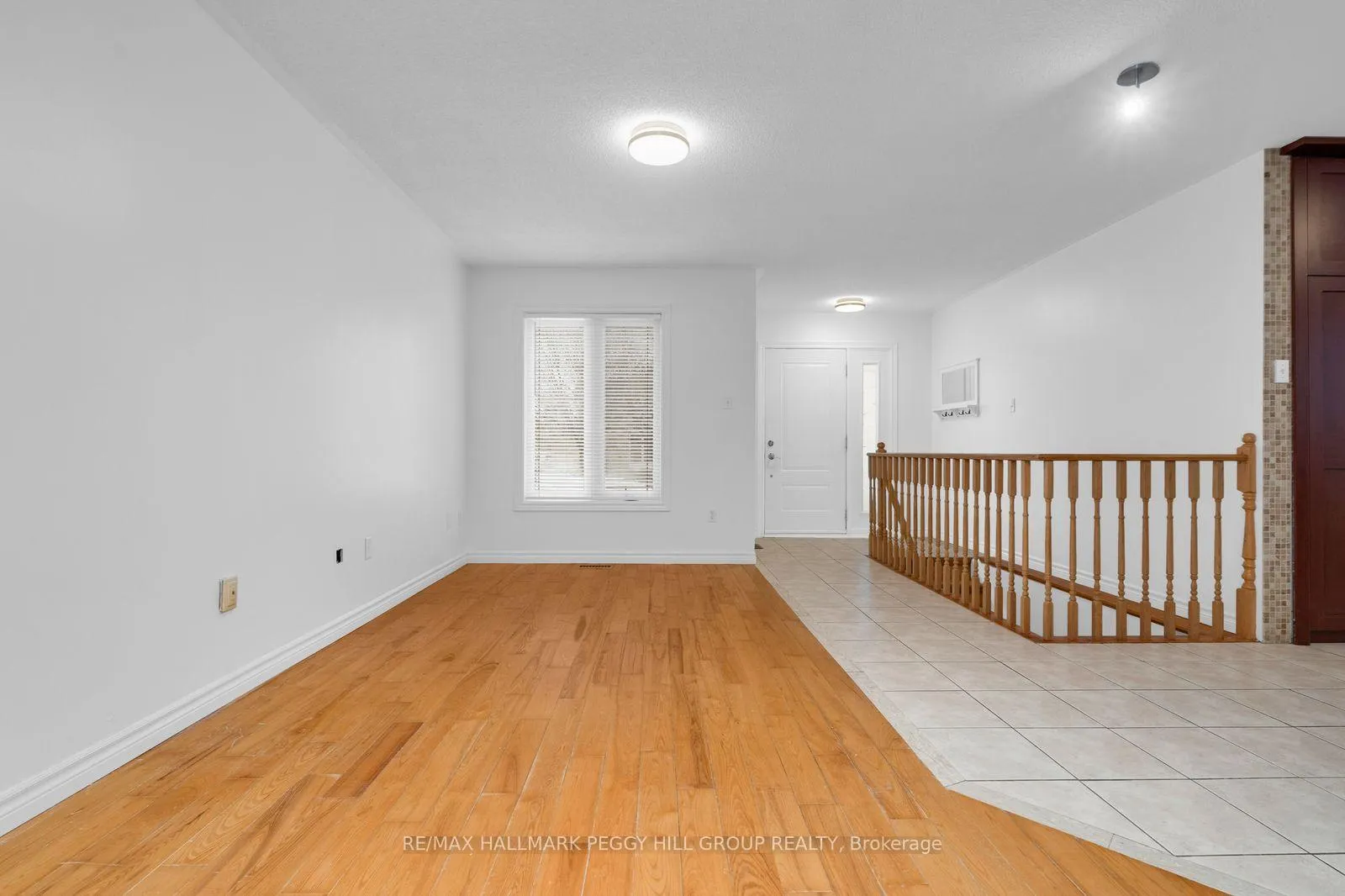 Photo 3 of Unit Upper, 69 Moir Crescent, Barrie, Painswick North — HOMEH