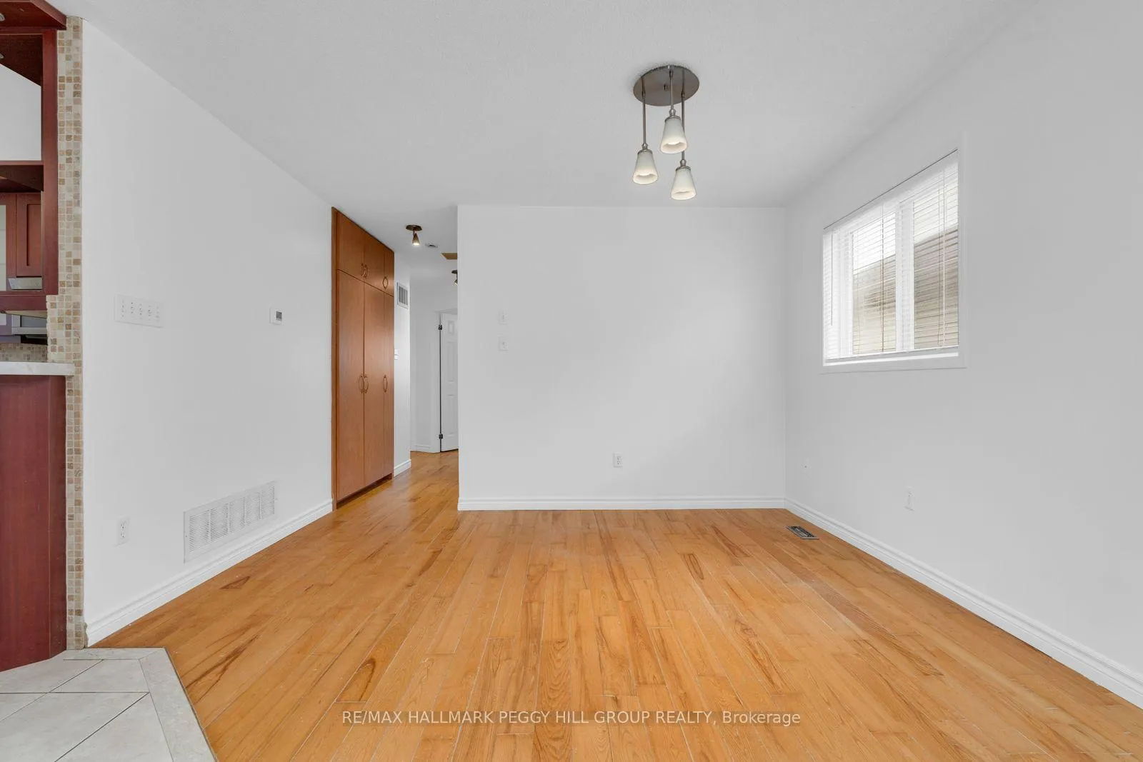 Photo 4 of Unit Upper, 69 Moir Crescent, Barrie, Painswick North — HOMEH