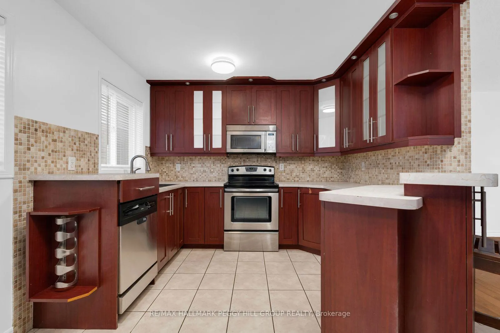Photo 5 of Unit Upper, 69 Moir Crescent, Barrie, Painswick North — HOMEH