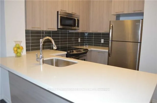 Photo 5 of Unit 103, 540 Bur Oak Avenue, Markham, Berczy — HOMEH