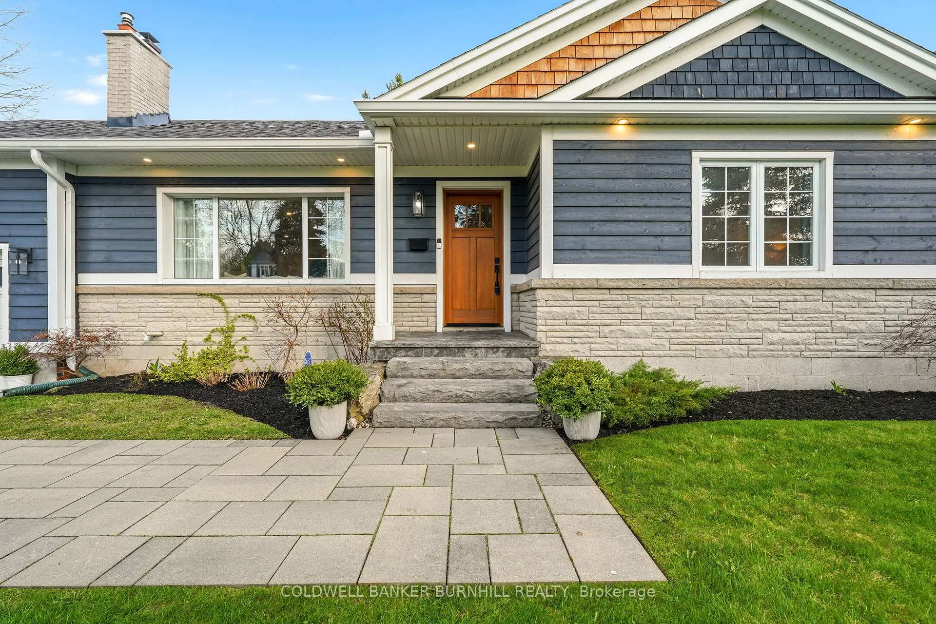 Photo 3 of 2223 Deyncourt Drive, Burlington, Brant — HOMEH