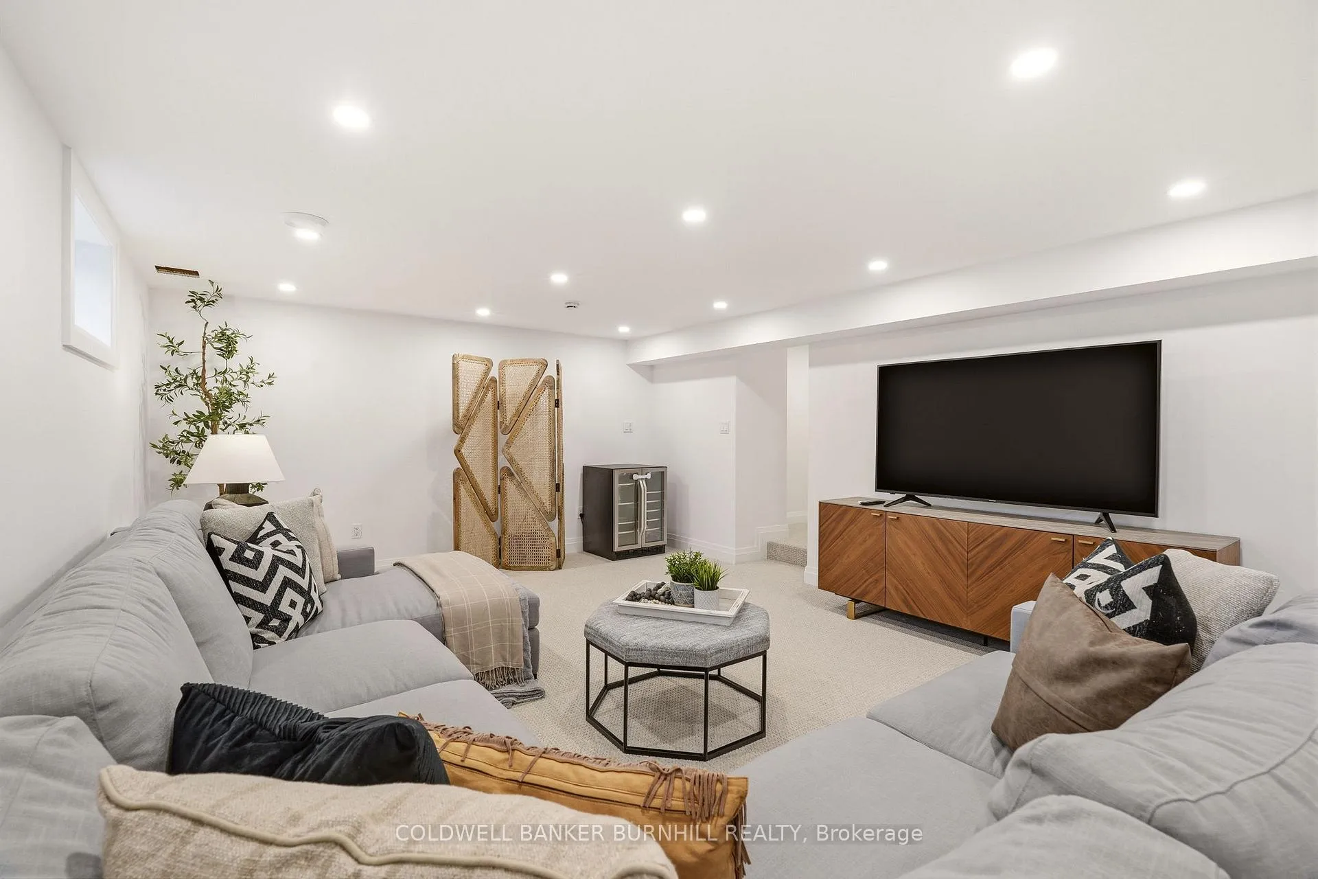 Photo 35 of 2223 Deyncourt Drive, Burlington, Brant — HOMEH