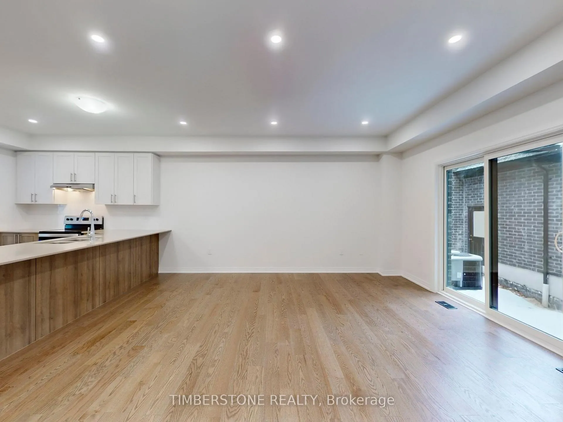 Photo 4 of 237 Coronation Road, Whitby, Rural Whitby — HOMEH