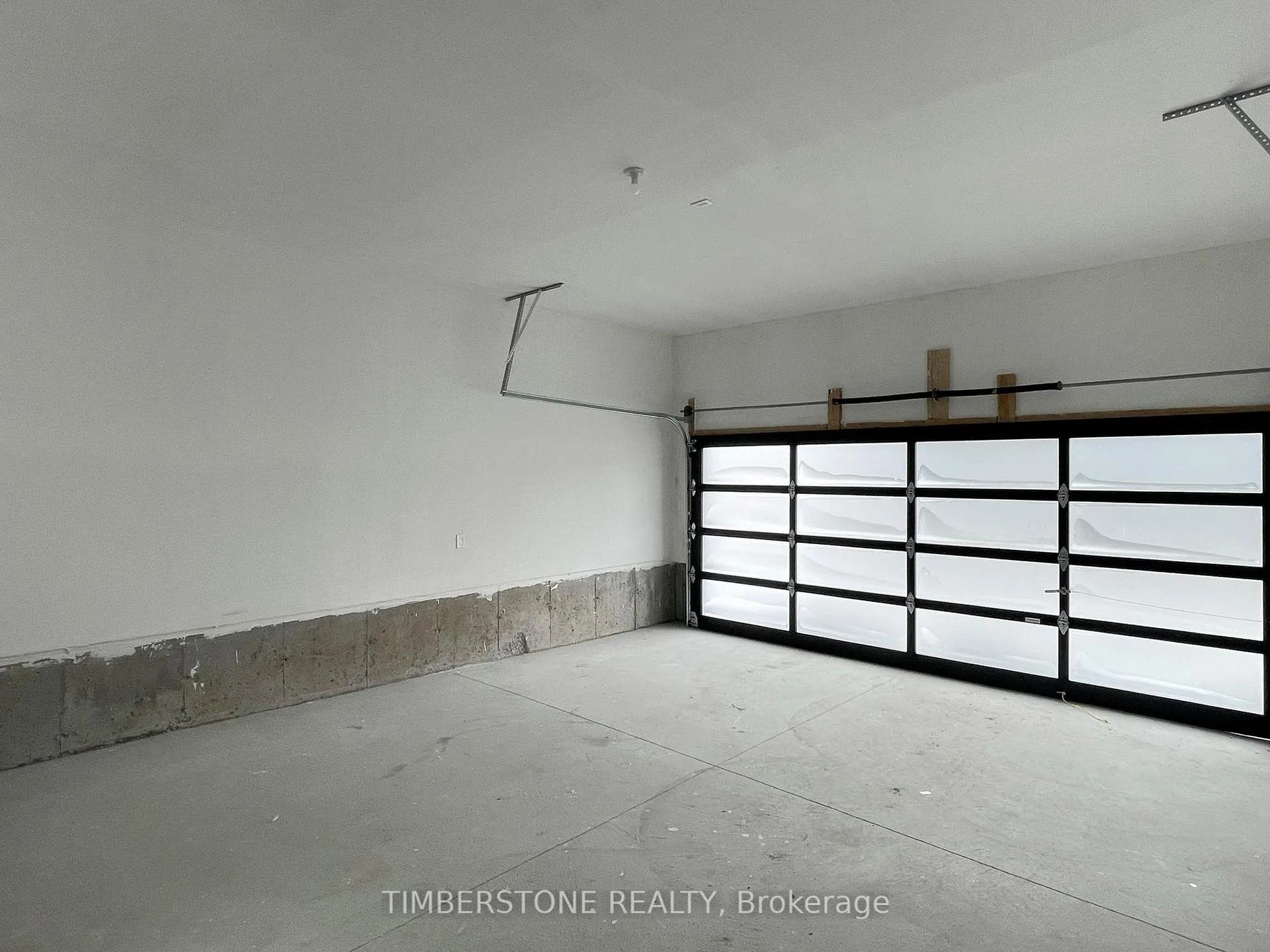 Photo 37 of 237 Coronation Road, Whitby, Rural Whitby — HOMEH