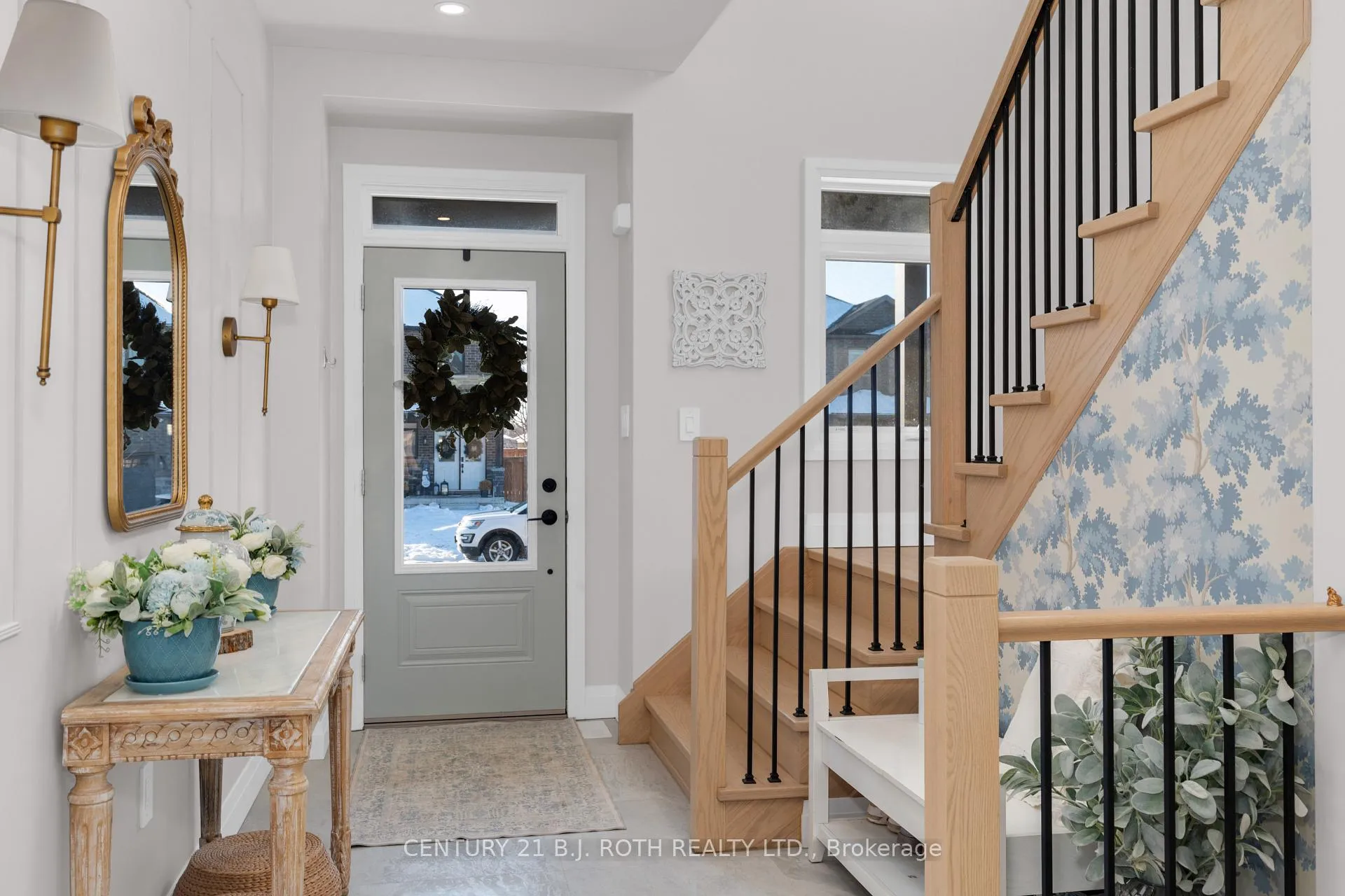 Photo 5 of 19 Rowley Crescent, Springwater, Elmvale — HOMEH