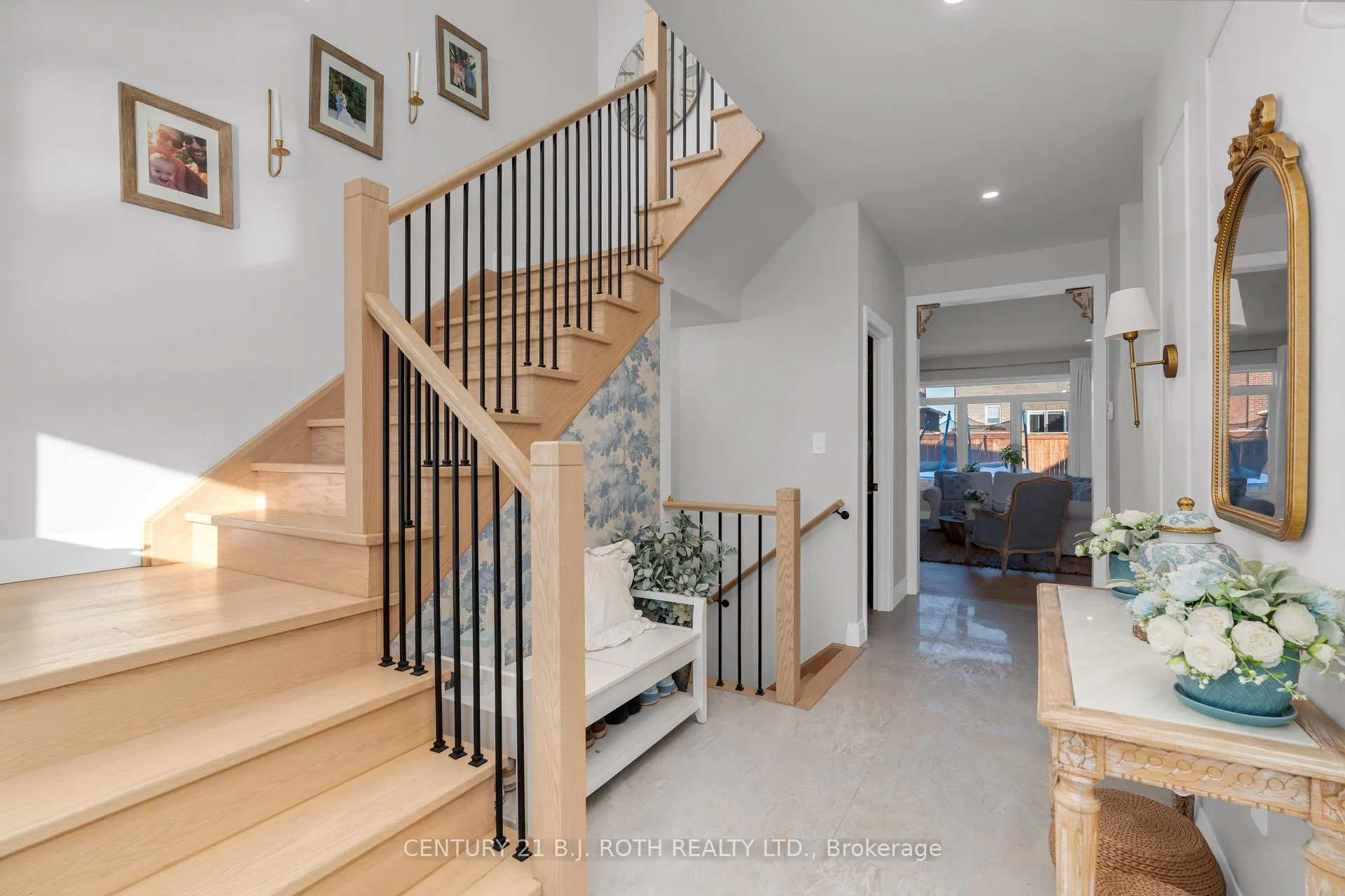 Photo 6 of 19 Rowley Crescent, Springwater, Elmvale — HOMEH