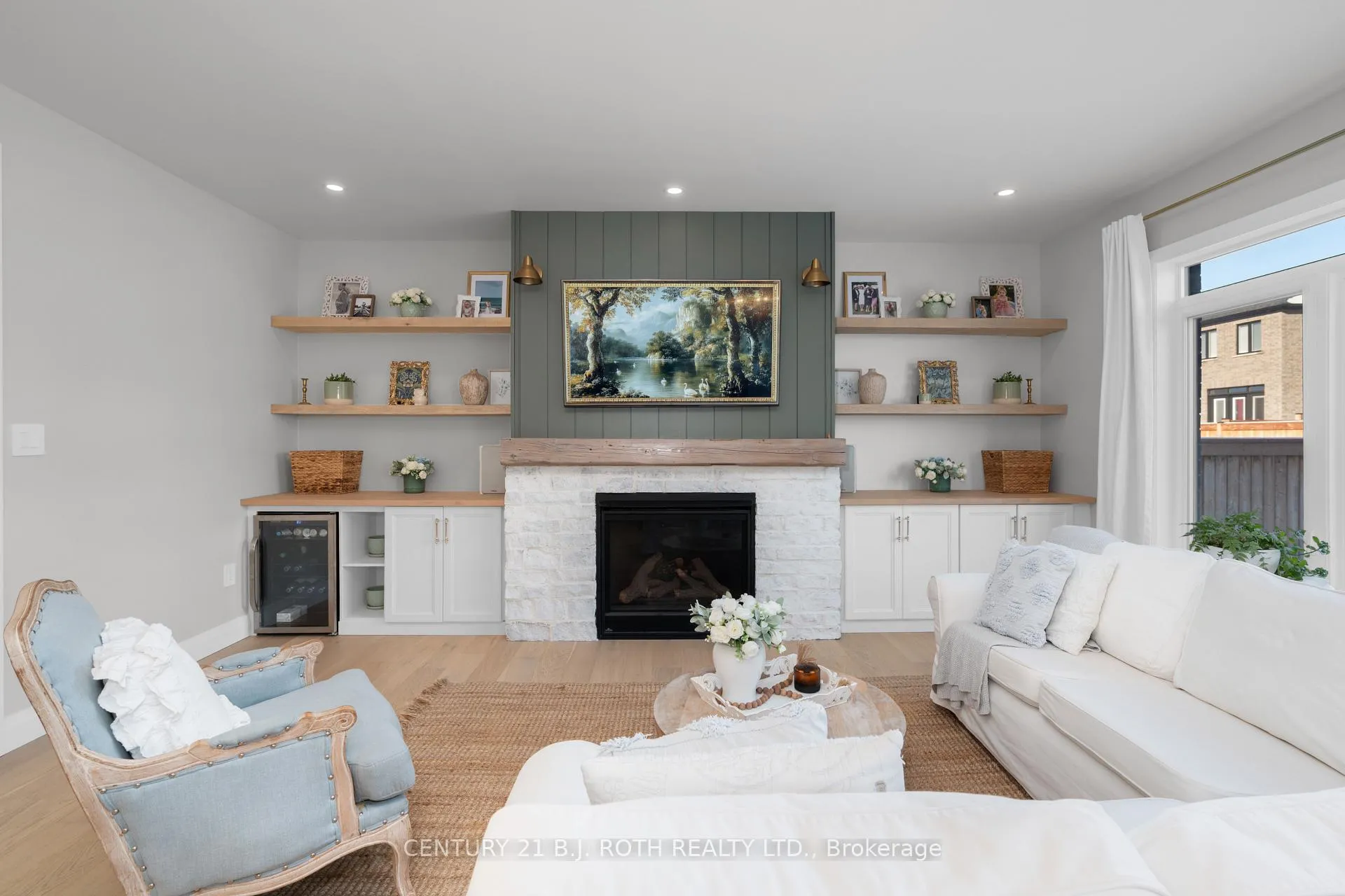 Photo 9 of 19 Rowley Crescent, Springwater, Elmvale — HOMEH