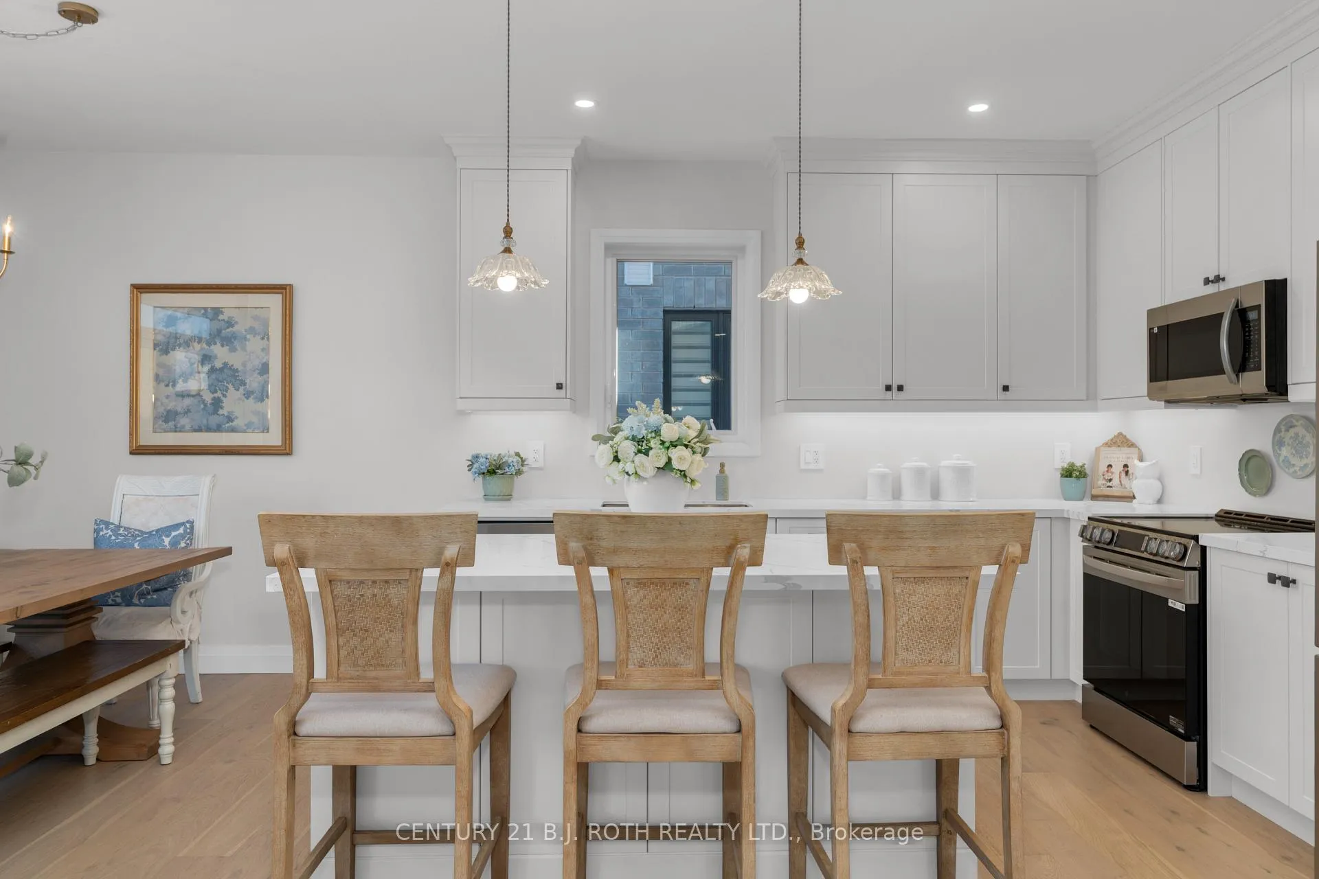 Photo 13 of 19 Rowley Crescent, Springwater, Elmvale — HOMEH