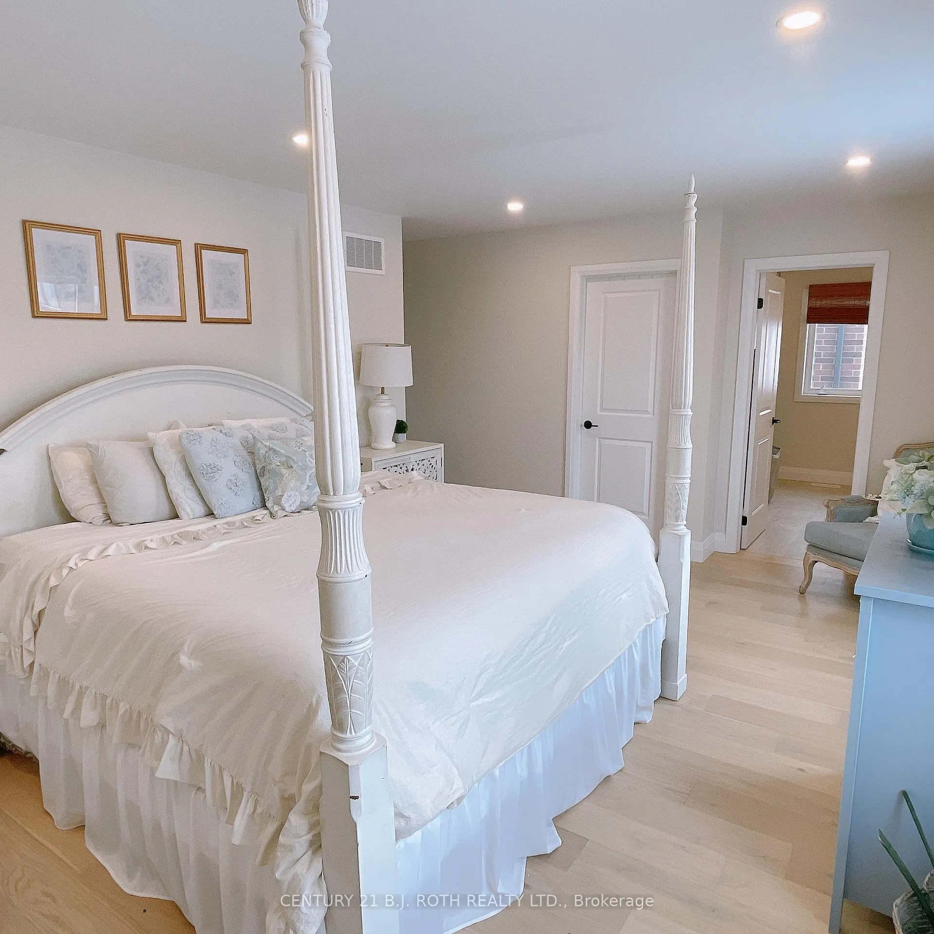 Photo 17 of 19 Rowley Crescent, Springwater, Elmvale — HOMEH