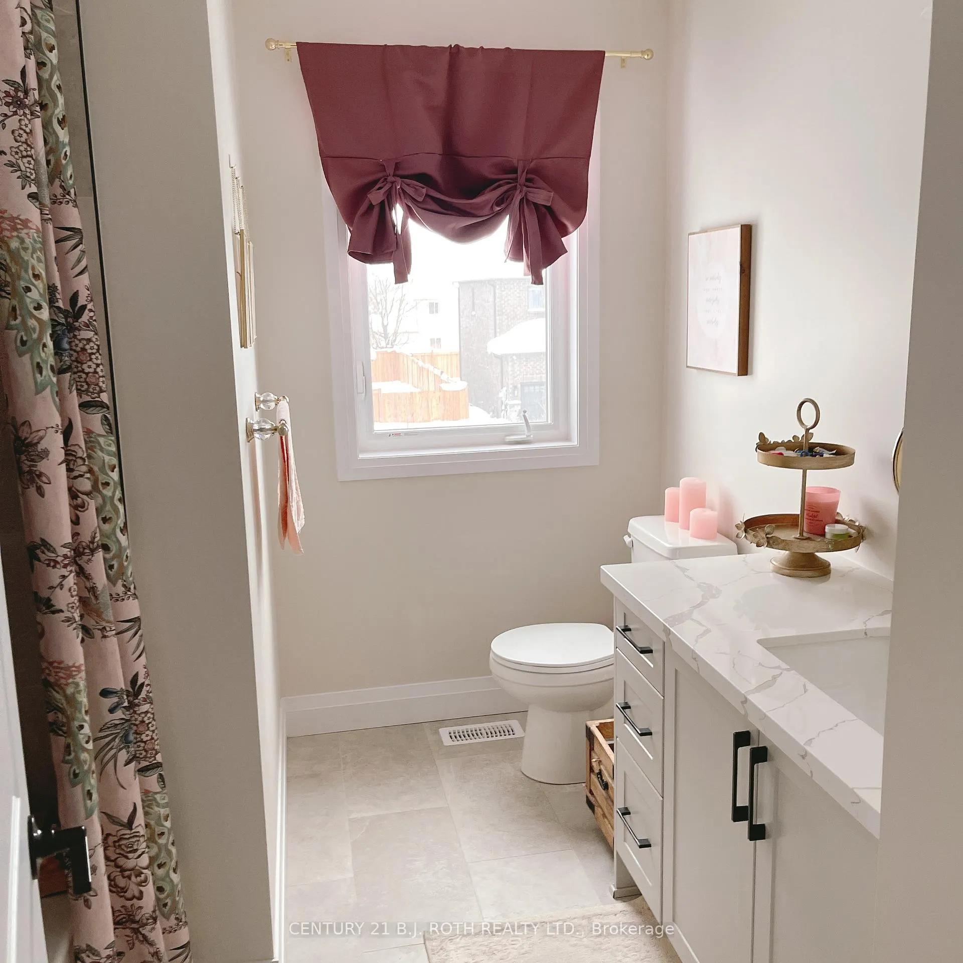 Photo 24 of 19 Rowley Crescent, Springwater, Elmvale — HOMEH