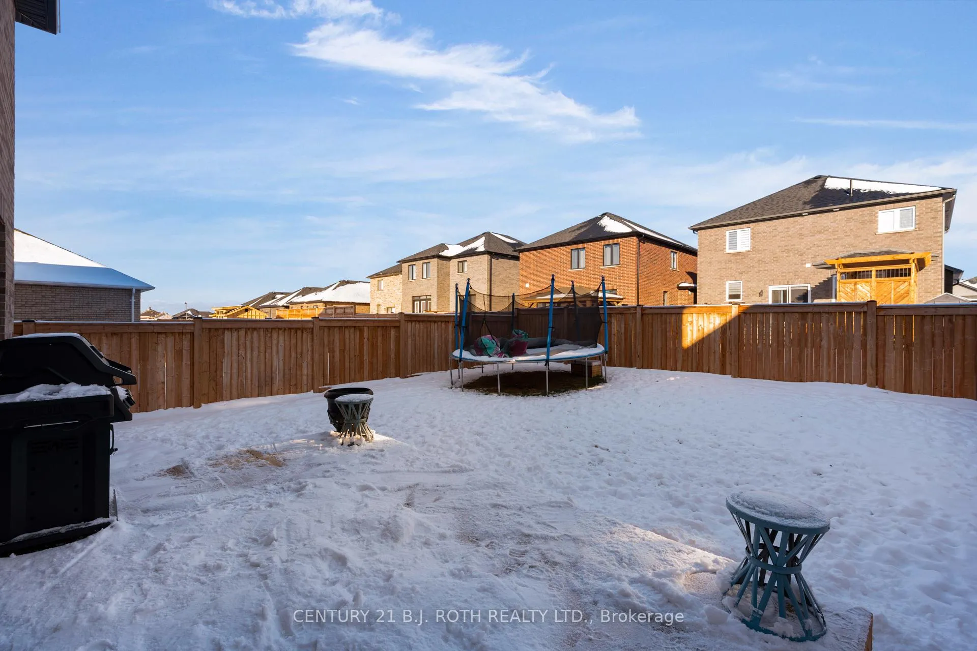 Photo 32 of 19 Rowley Crescent, Springwater, Elmvale — HOMEH