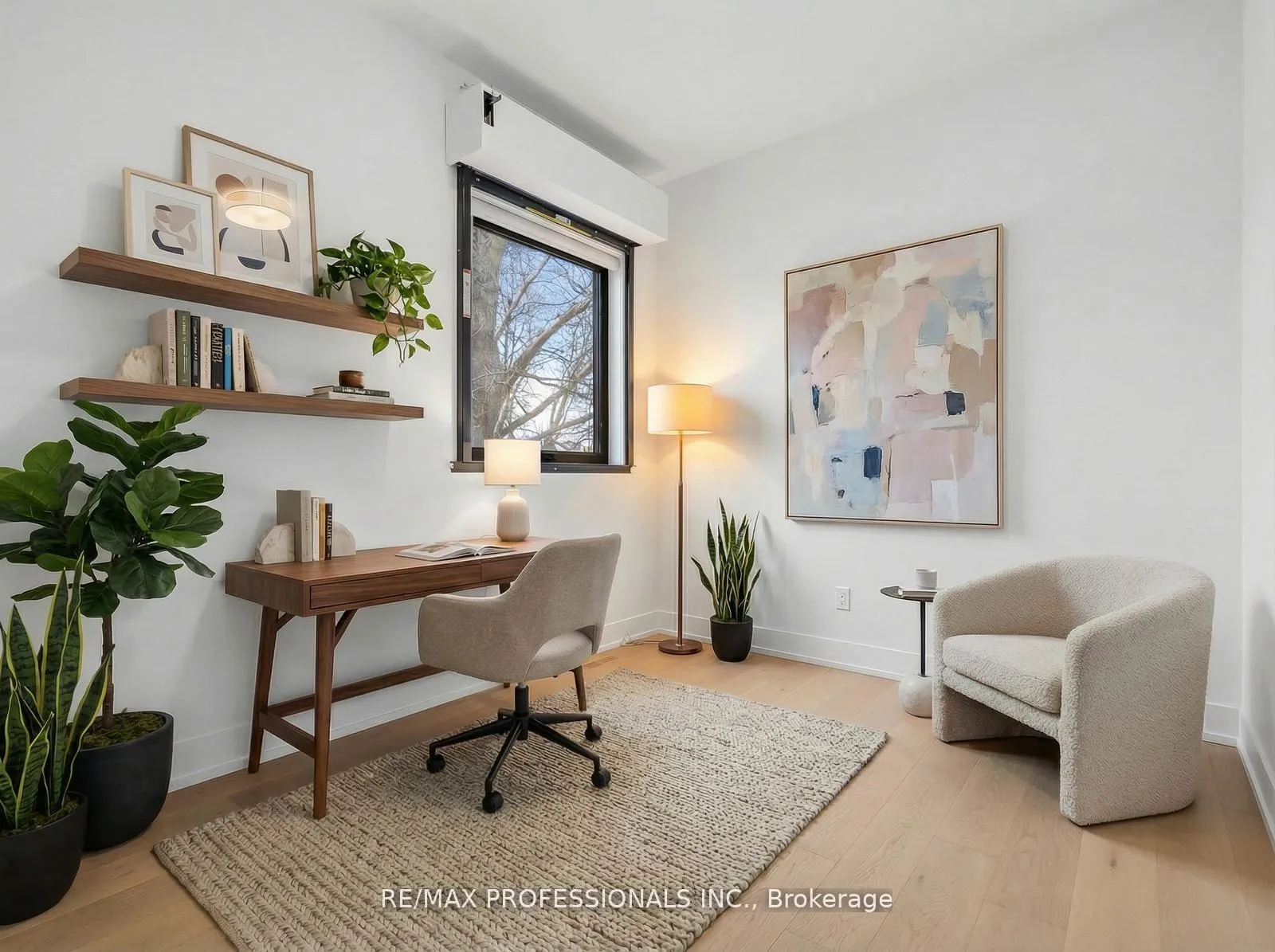 Photo 29 of 84 Twenty Ninth Street, Etobicoke, Long Branch — HOMEH