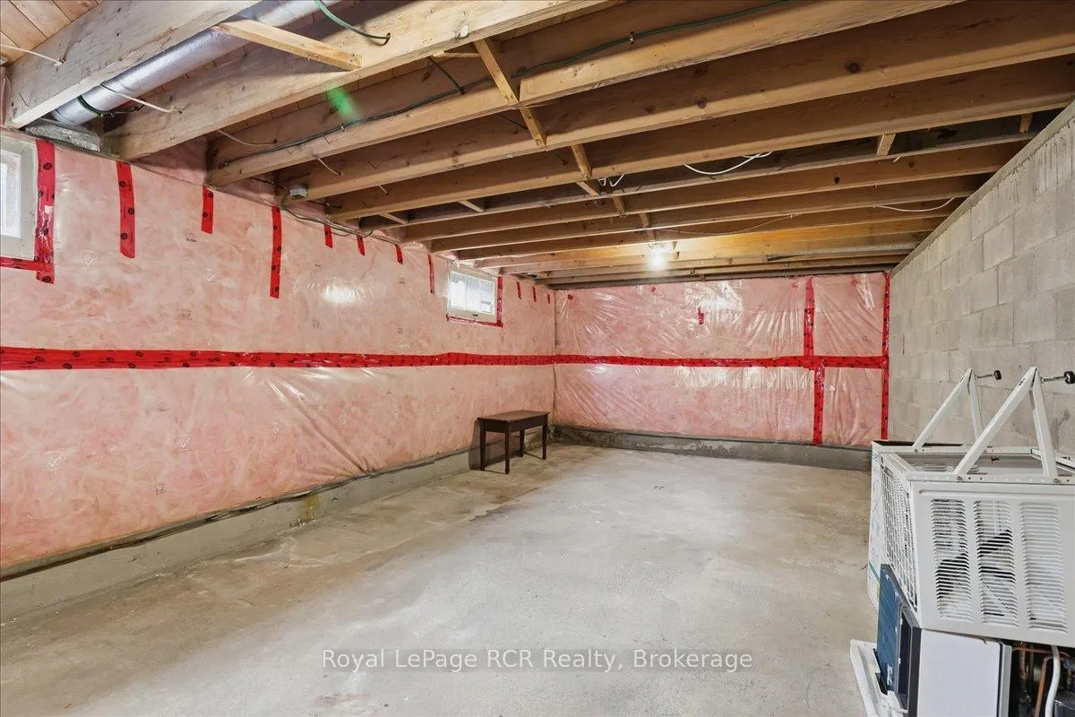 Photo 32 of 56 John Street N, Minto — HOMEH