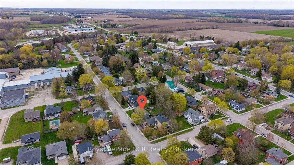 Photo 48 of 56 John Street N, Minto — HOMEH