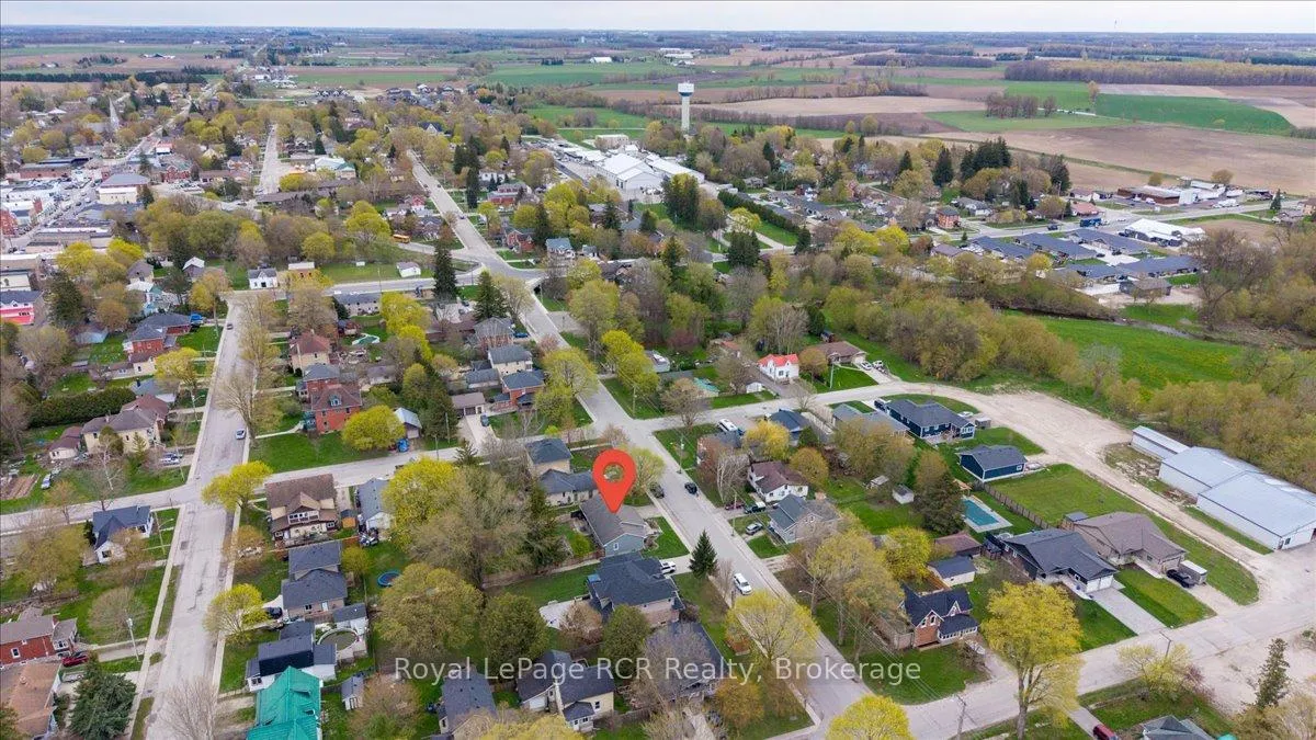 Photo 49 of 56 John Street N, Minto — HOMEH
