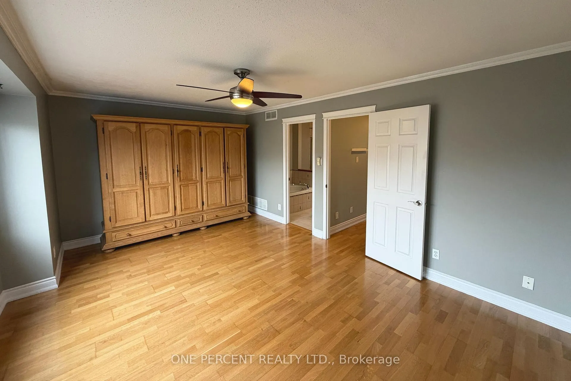 Photo 16 of 311 Southcrest Private, Ottawa, Brookfield Gardens — HOMEH