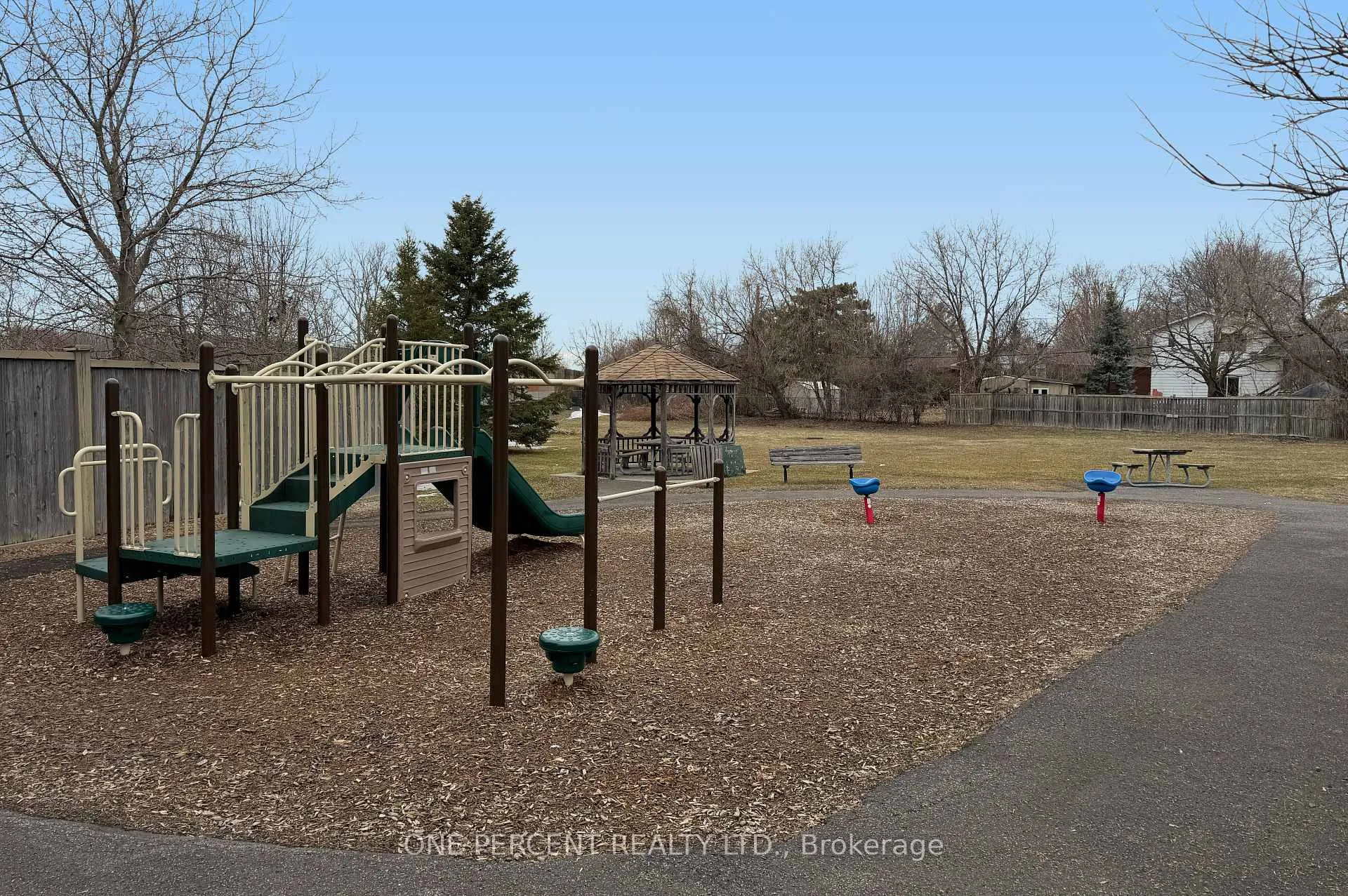 Photo 31 of 311 Southcrest Private, Ottawa, Brookfield Gardens — HOMEH