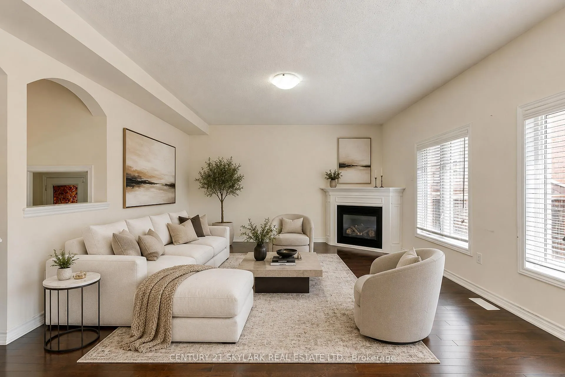 Photo 11 of 4 Mistletoe Place, Brampton, Credit Valley — HOMEH
