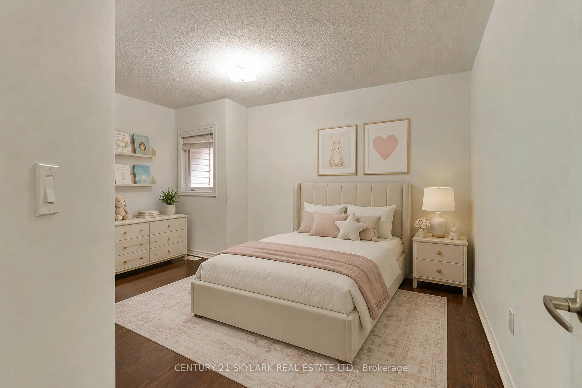 Photo 18 of 4 Mistletoe Place, Brampton, Credit Valley — HOMEH
