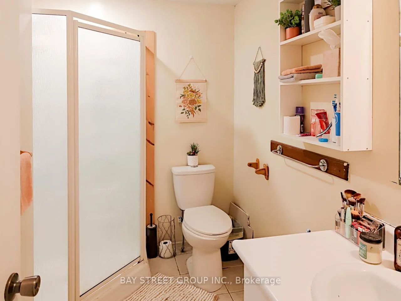 Photo 8 of Unit Upper floor, 38 Noecker Street, Waterloo — HOMEH