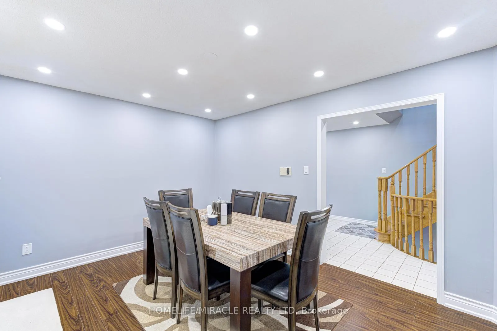 Photo 9 of 32 Pennsylvania Avenue, Brampton, Fletcher's Creek South — HOMEH