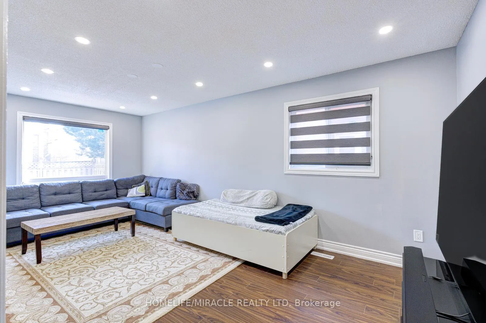 Photo 13 of 32 Pennsylvania Avenue, Brampton, Fletcher's Creek South — HOMEH