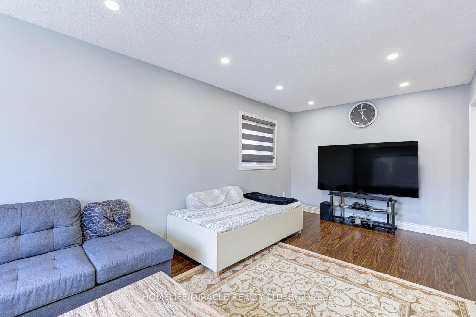 Photo 15 of 32 Pennsylvania Avenue, Brampton, Fletcher's Creek South — HOMEH