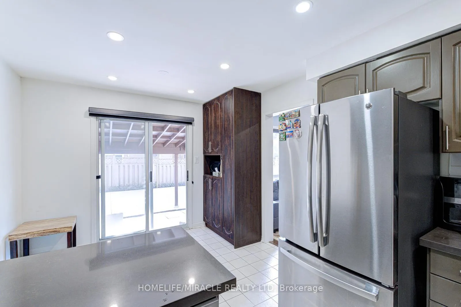 Photo 17 of 32 Pennsylvania Avenue, Brampton, Fletcher's Creek South — HOMEH