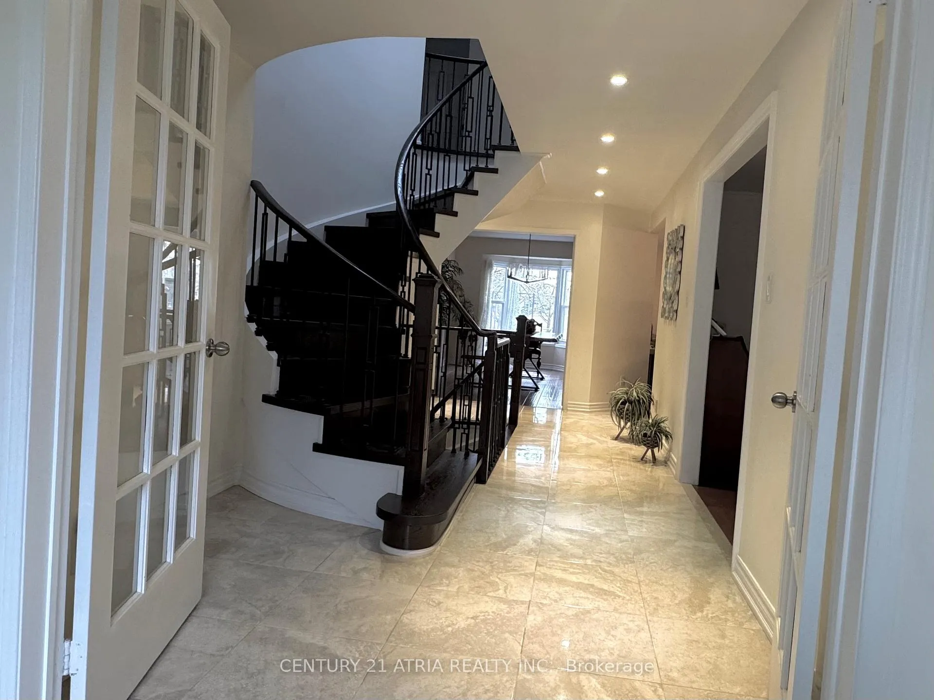 Photo 2 of 15 Timpson Drive, Aurora, Aurora Highlands — HOMEH