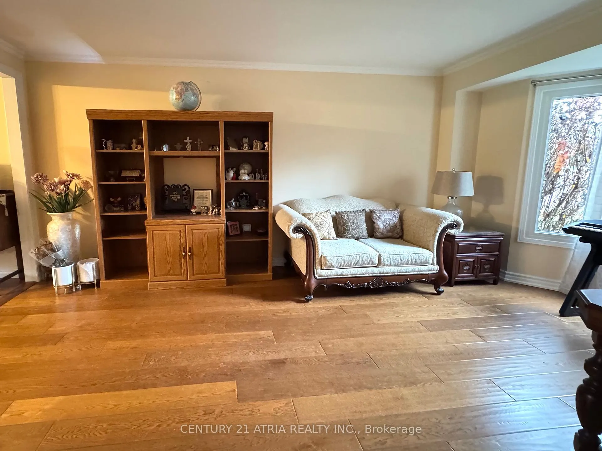Photo 4 of 15 Timpson Drive, Aurora, Aurora Highlands — HOMEH