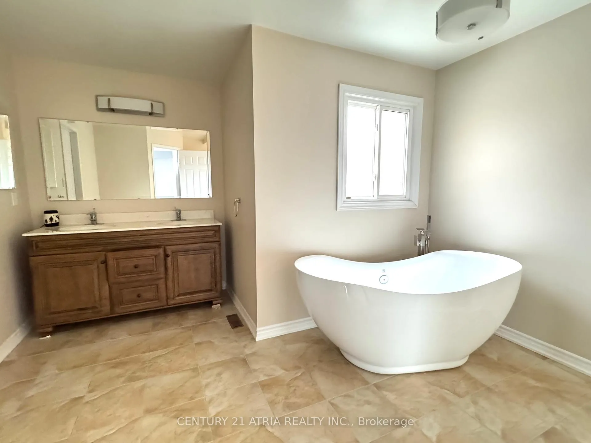 Photo 17 of 15 Timpson Drive, Aurora, Aurora Highlands — HOMEH