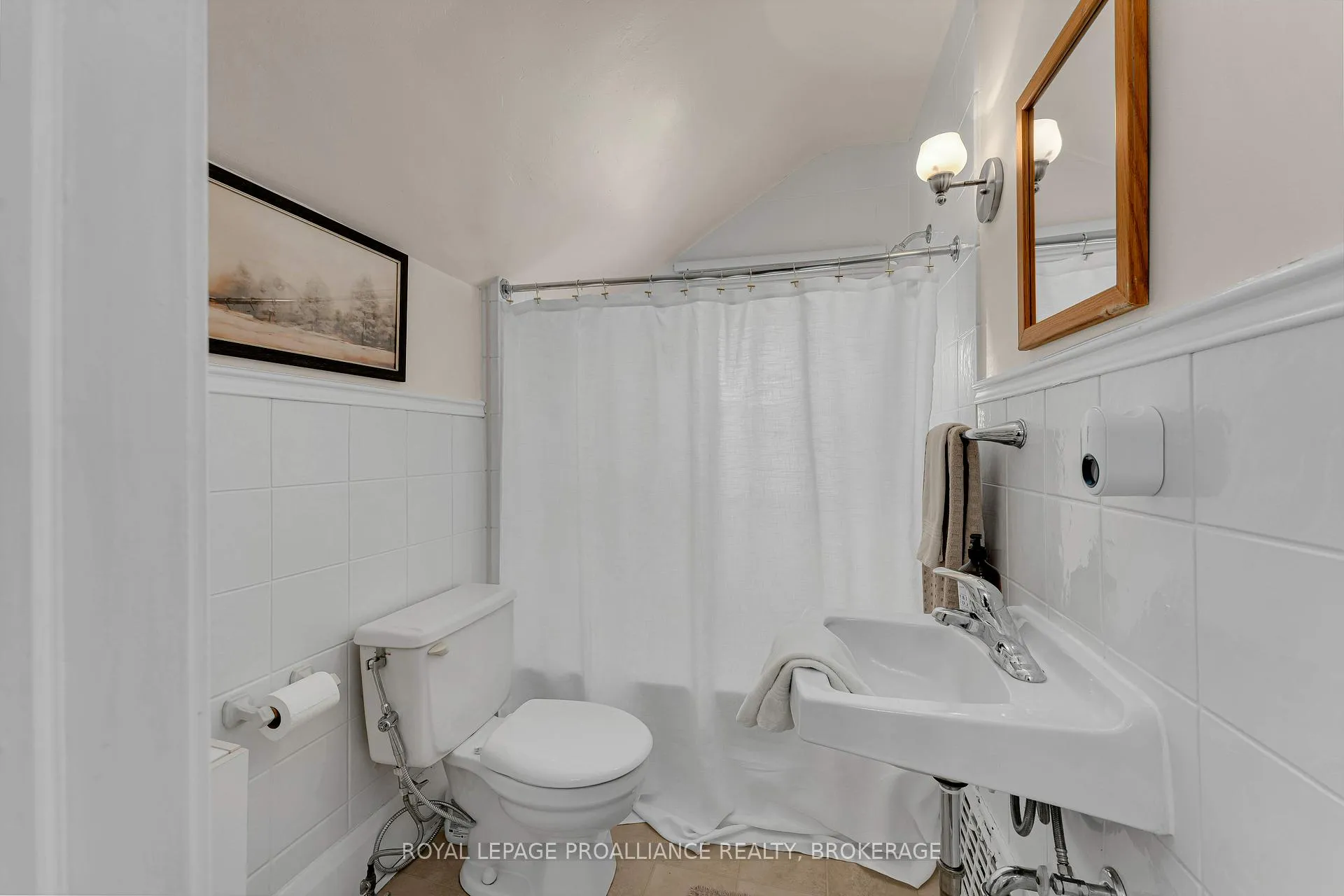 Photo 21 of 32 Livingston Avenue, Kingston, Central City East — HOMEH