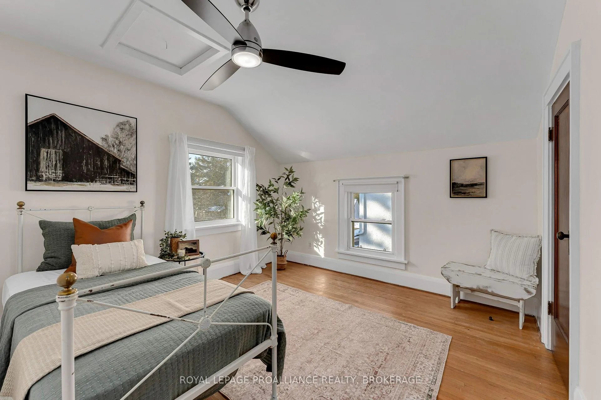 Photo 22 of 32 Livingston Avenue, Kingston, Central City East — HOMEH