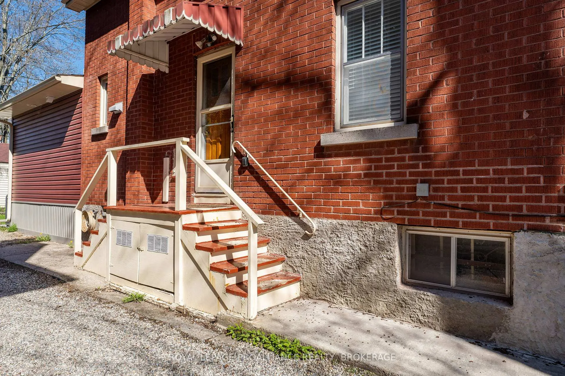 Photo 23 of 32 Livingston Avenue, Kingston, Central City East — HOMEH